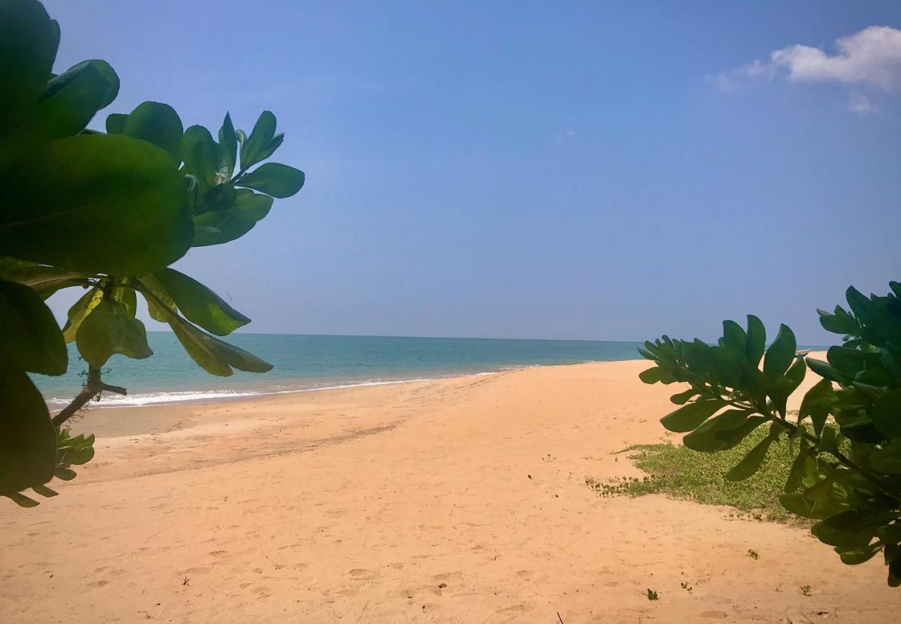 Khomba Beach House Alankuda 외부 사진
